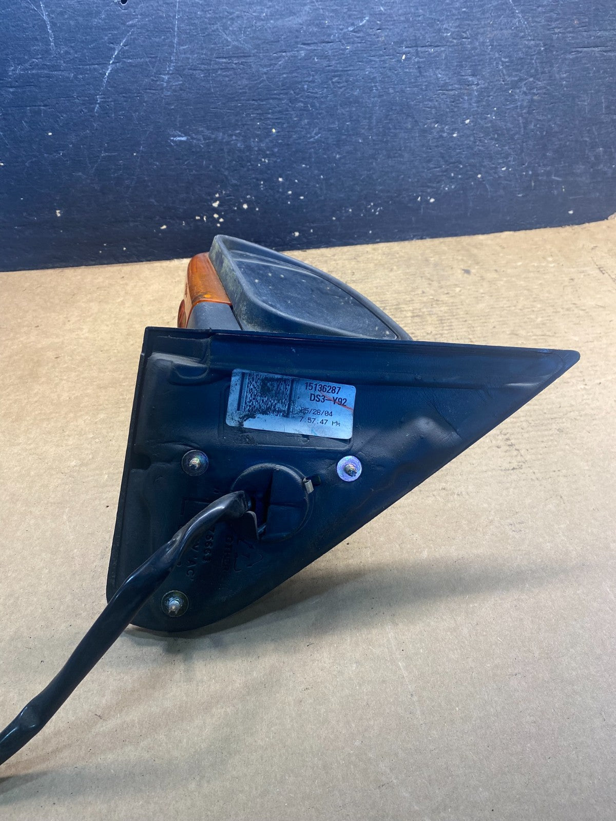2002 to 2009 GMC Envoy Left Driver LH Side Door Trn Signal Mirror View AA1774 MS4