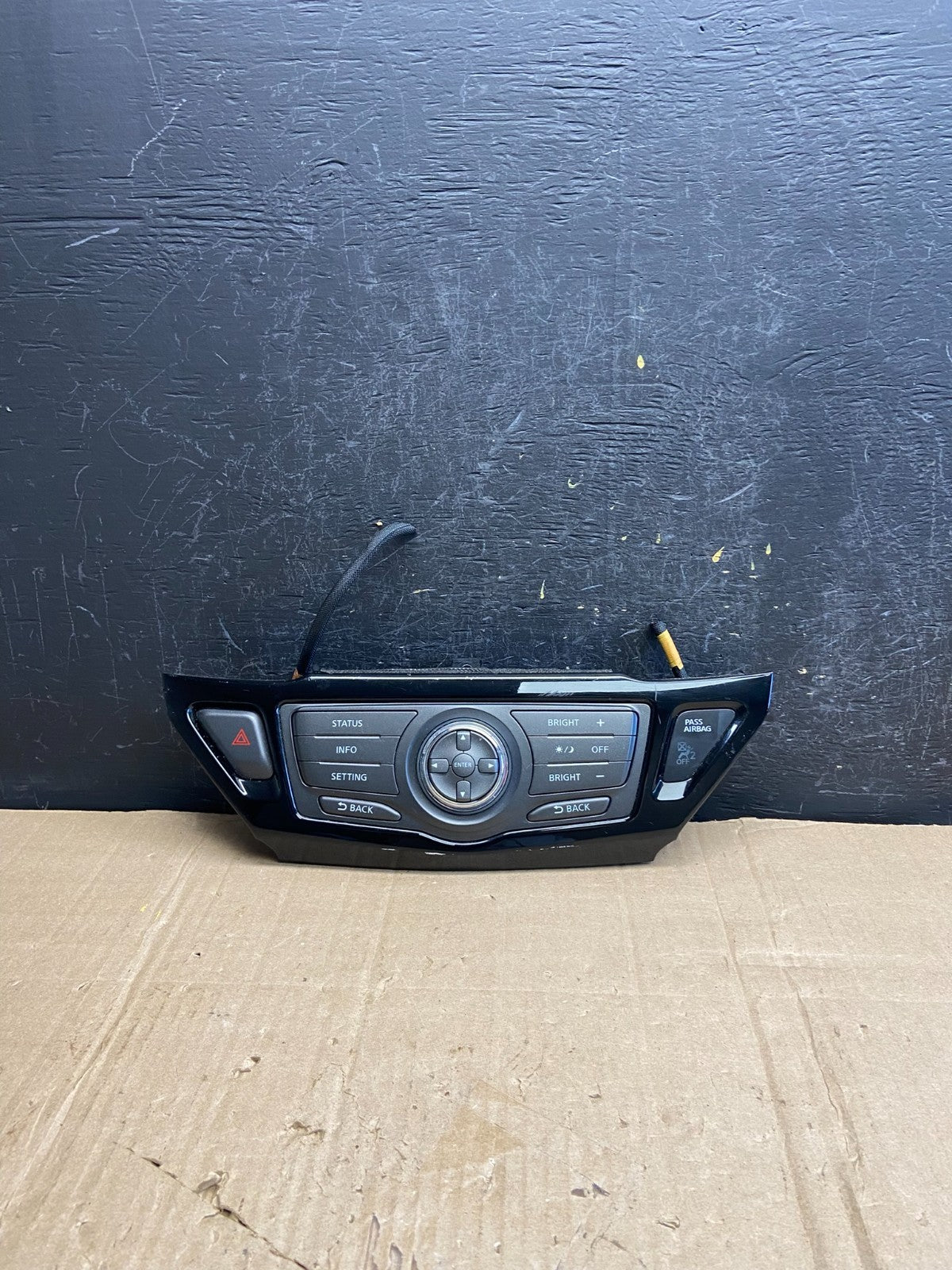 2013 to 2018 Nissan Pathfinder Radio Audio Information Control AE1746 DG0