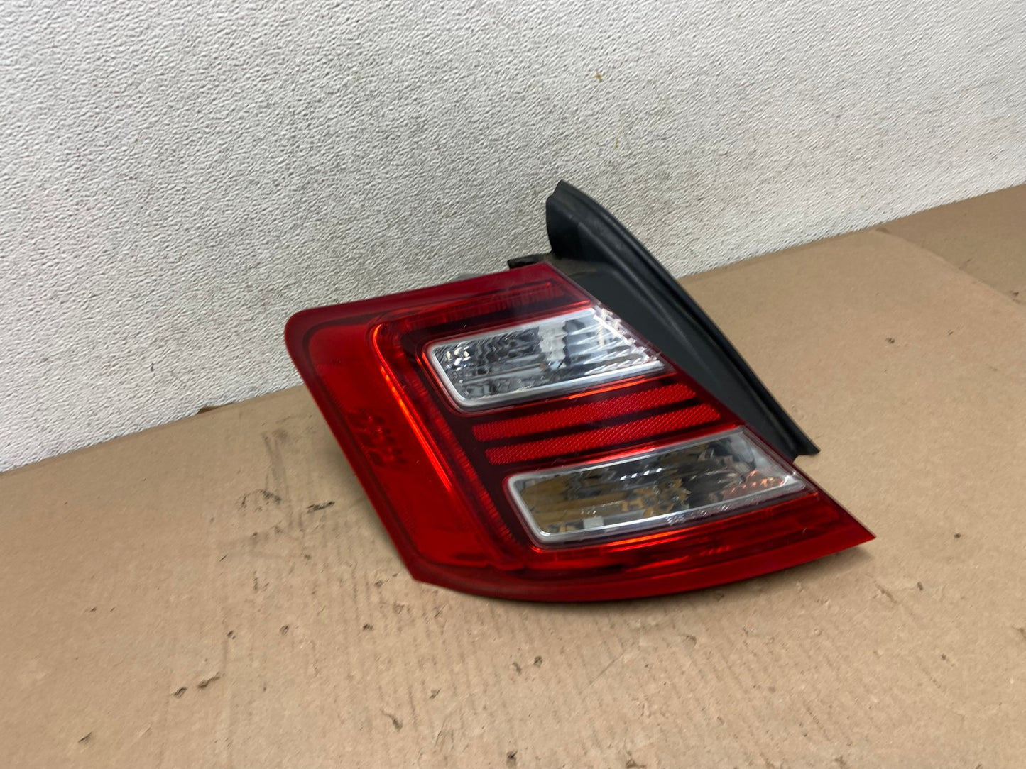2013-2019 Ford Taurus LED Right Passenger RH Side Tail Light AG6721 LK0