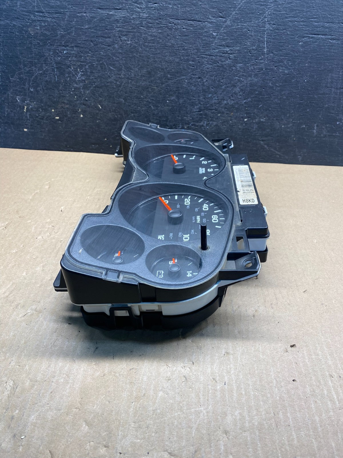2007 to 2013 Chevrolet Silverado Suburban Cluster Gauge Speedometer AG1845 DG2