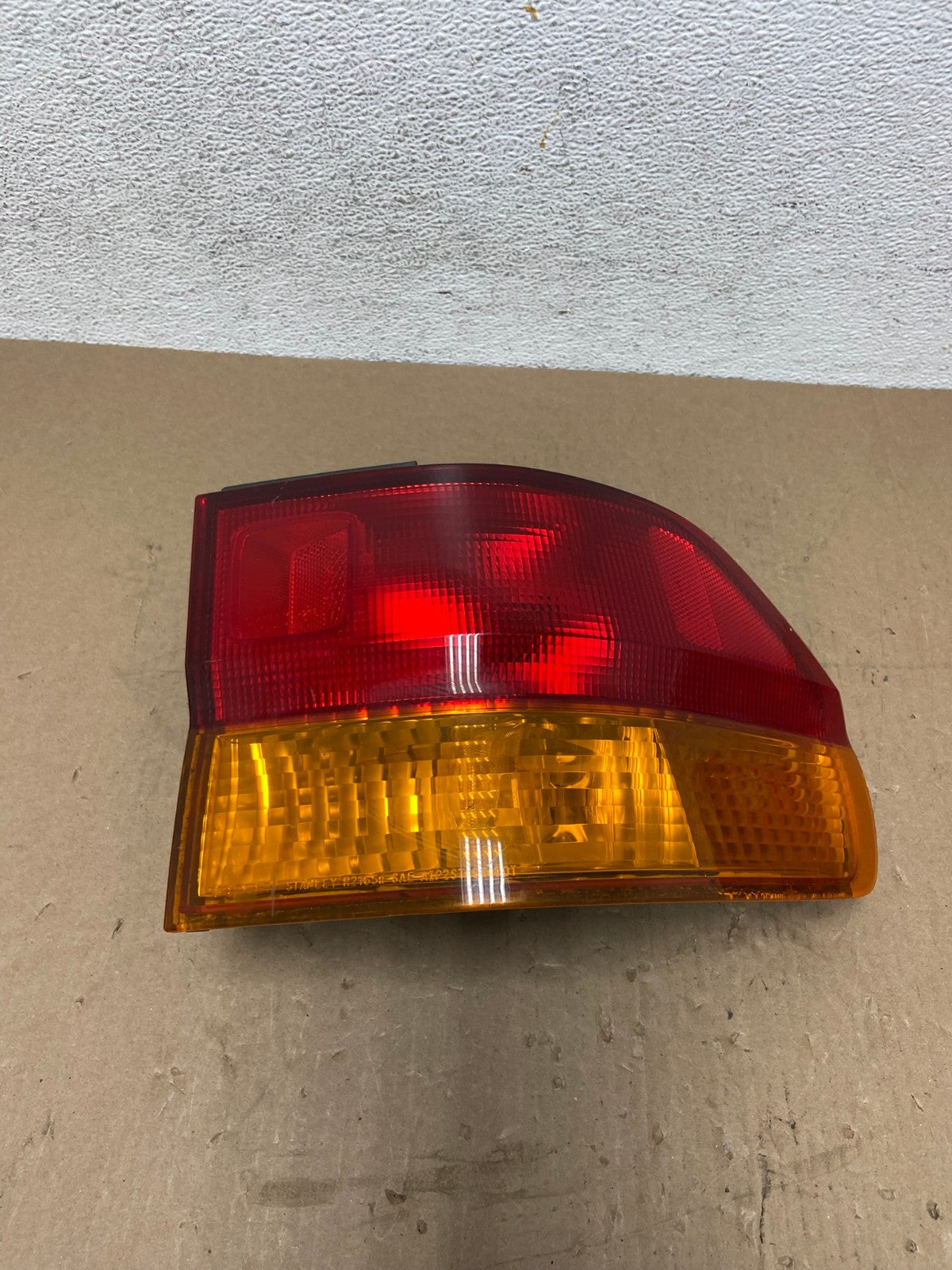 2002 2003 2004 Honda Odyssey Right Passenger Side Tail Light AD7688 LK0