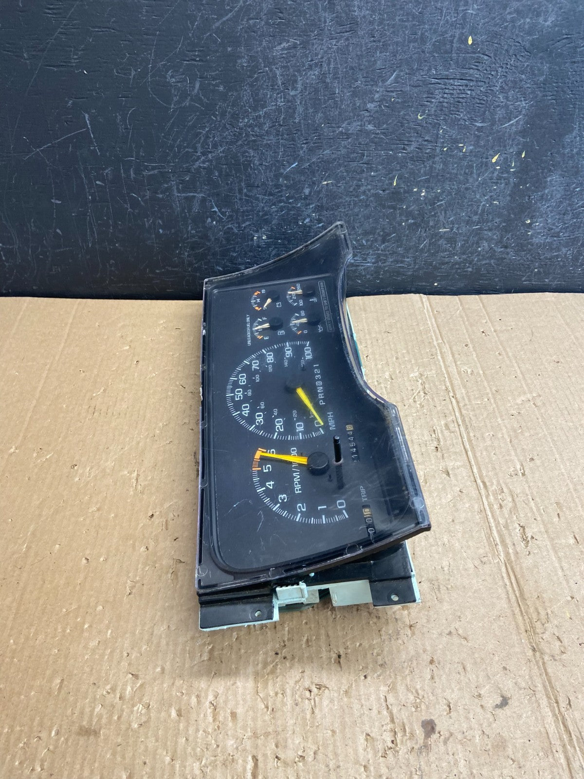1995-1999 Silverado/Sierra/Yukon/Tahoe Speedometer Instrument Cluster AE4203 DG1