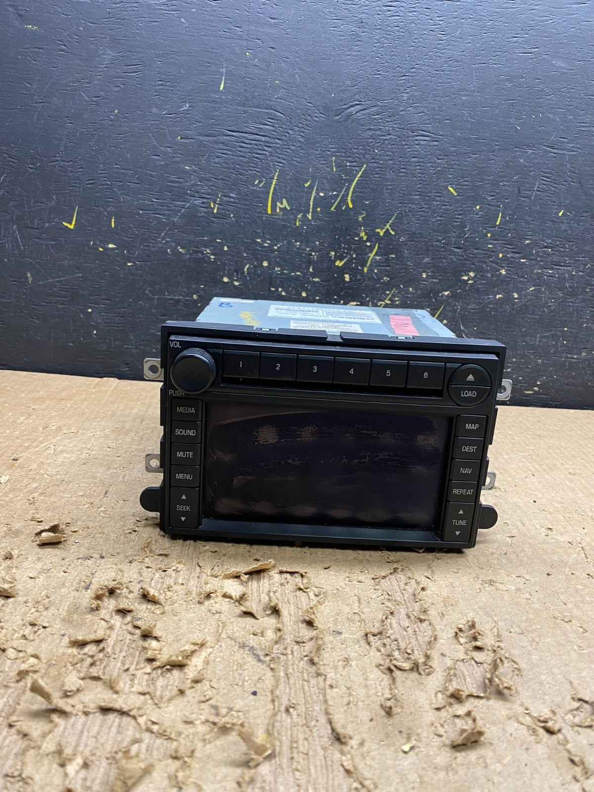 2006 - 2008 Ford Expedition Explorer Radio CD Player AM/FM OEM AA4404  DG0