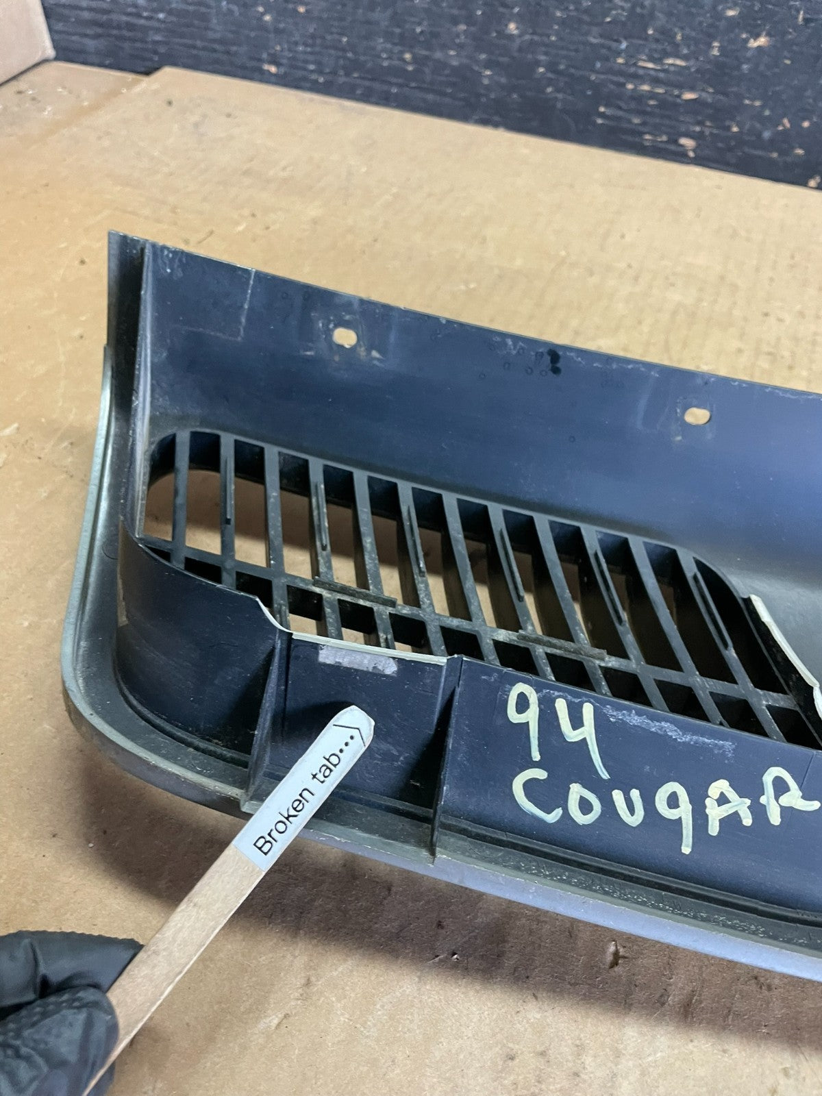 1991 1992 1993 Mercury Cougar Front Upper Grille Grill aa5946 DG6