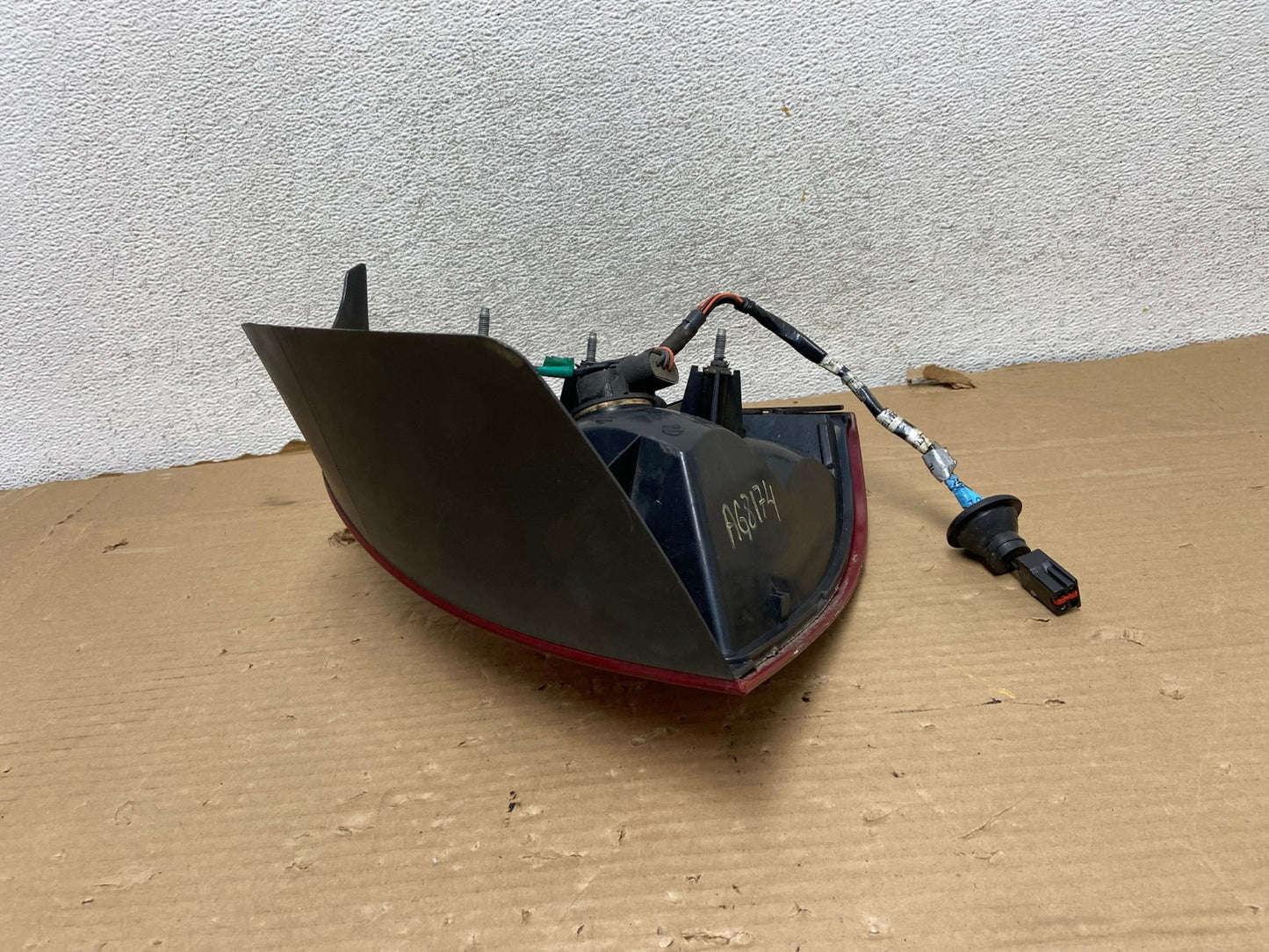 1998 to 2002 Lincoln Town Car Left Driver Lh Tail Light AG8174 LK5
