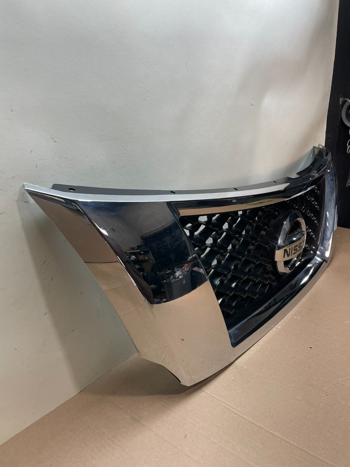 2013 to 2016 Nissan Pathfinder Front Upper Chrome Grill Grille AI8630 DG2