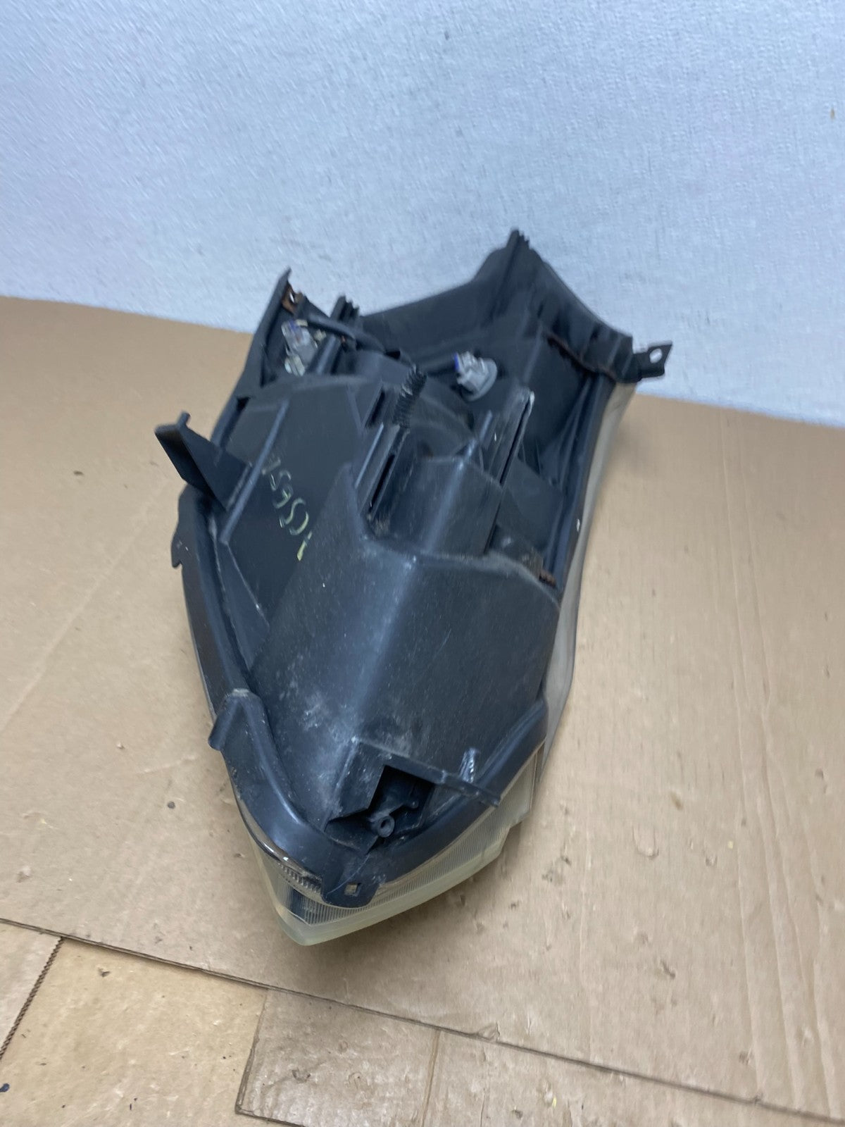 2004 to 2009 Nissan Quest Left Driver LH Black Headlight AC5651 DW5