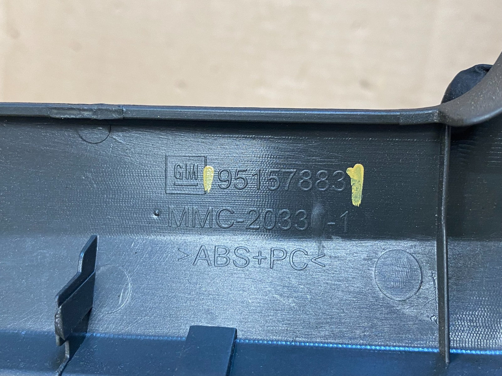 2012-2016 Chevrolet Sonic Center Dash Radio Air Vent Trim Bezel AC6181 DG5