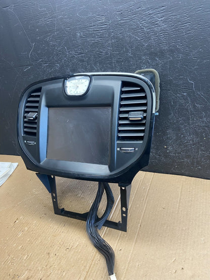 2011-2014 Chrysler 300 Dash A/C Climate Control Screen Radio Bezel AE4016 DG2