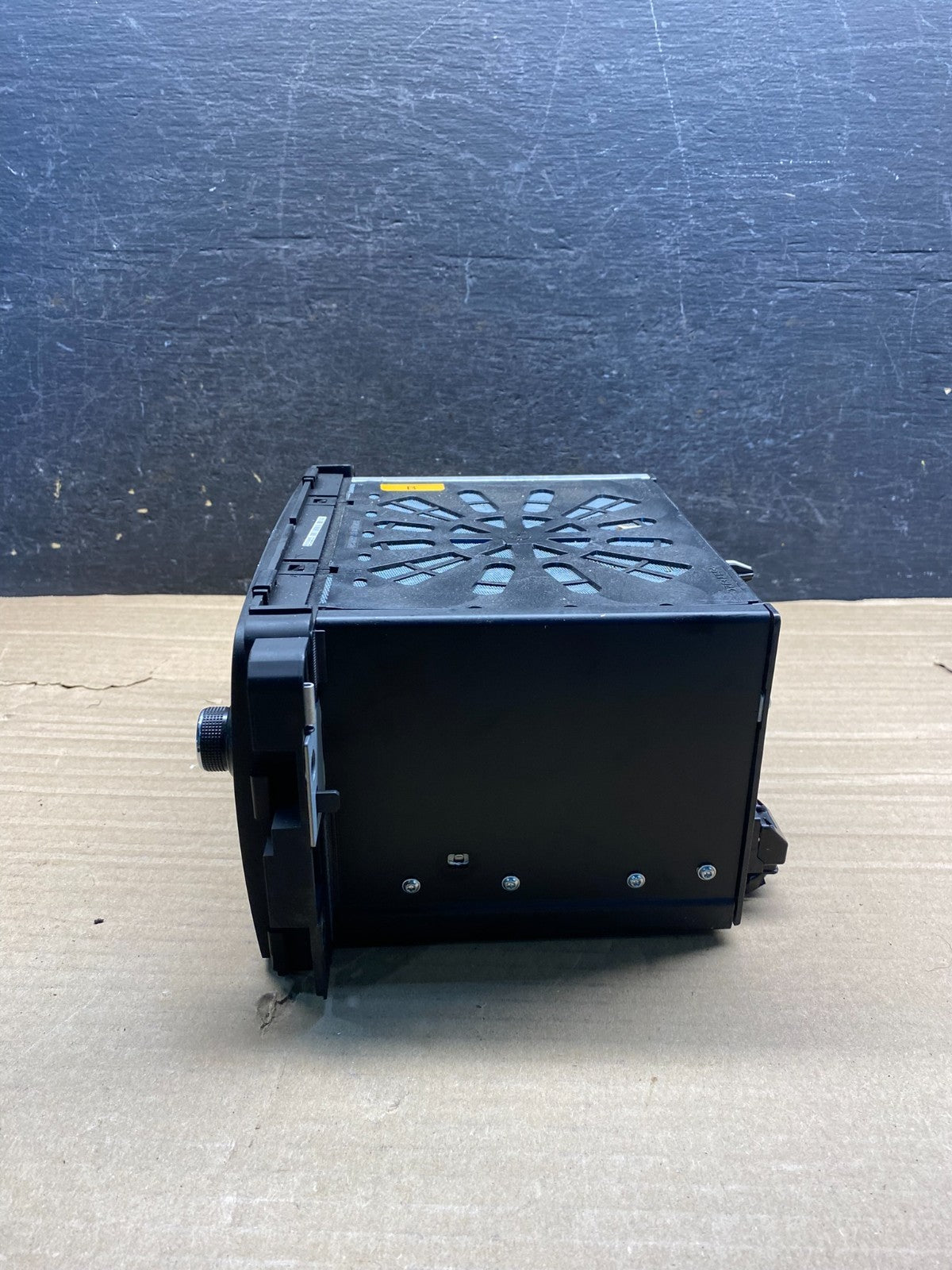 2013 2014 GMC Acadia Radio Display Screen AM/FM AUX AH9923 DW1