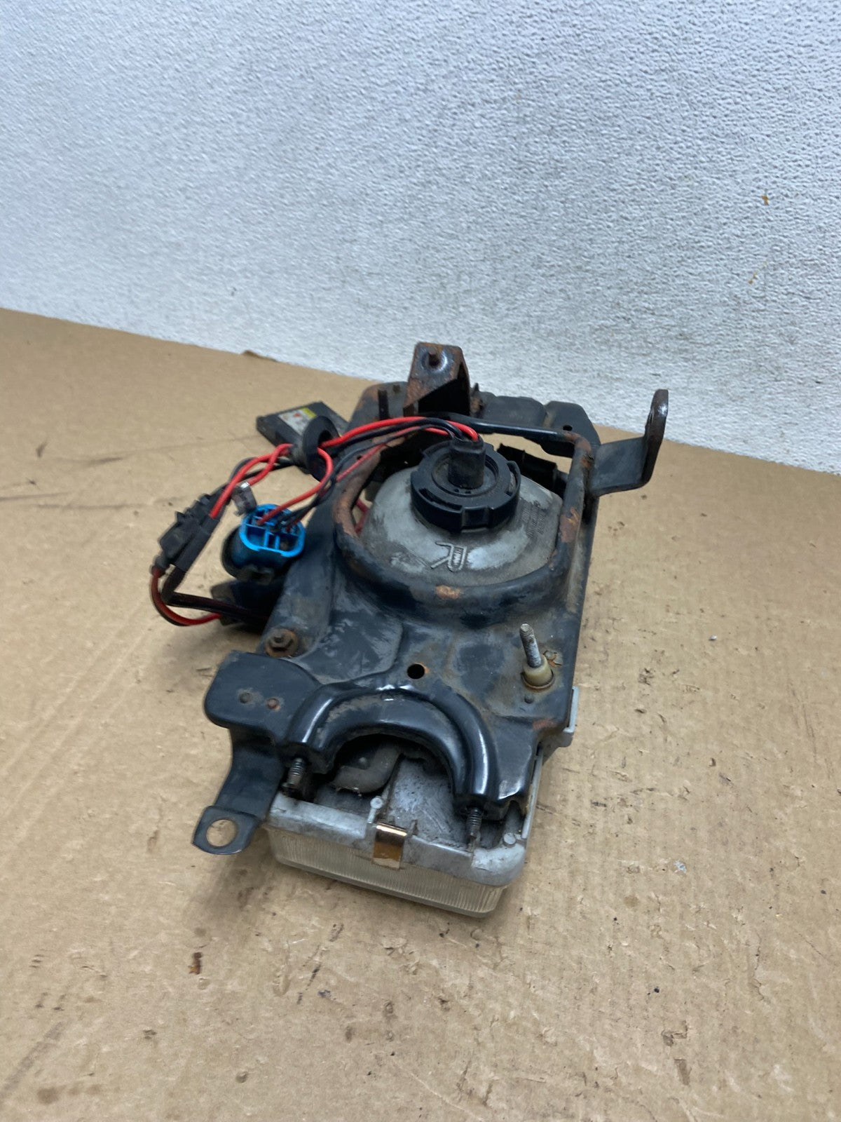 1988 to 1992 Toyota Corolla Right Passenger Side Headlight AG11425
