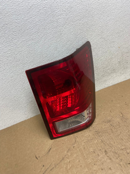 2007 2008 2009 2010 Jeep Grand Cherokee Right Passenger Tail Light AG1268 LK2