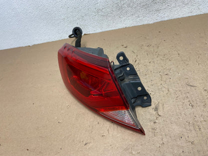 2015 2016 2017 Chrysler 200 Sedan Left Driver LH Side Tail Light AG4468 LK1