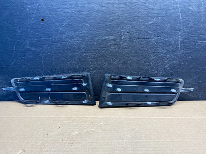 2013 to 2017 Cadillac XTS Front Left+Right Fog Light Cover Trim AE8194 DG2