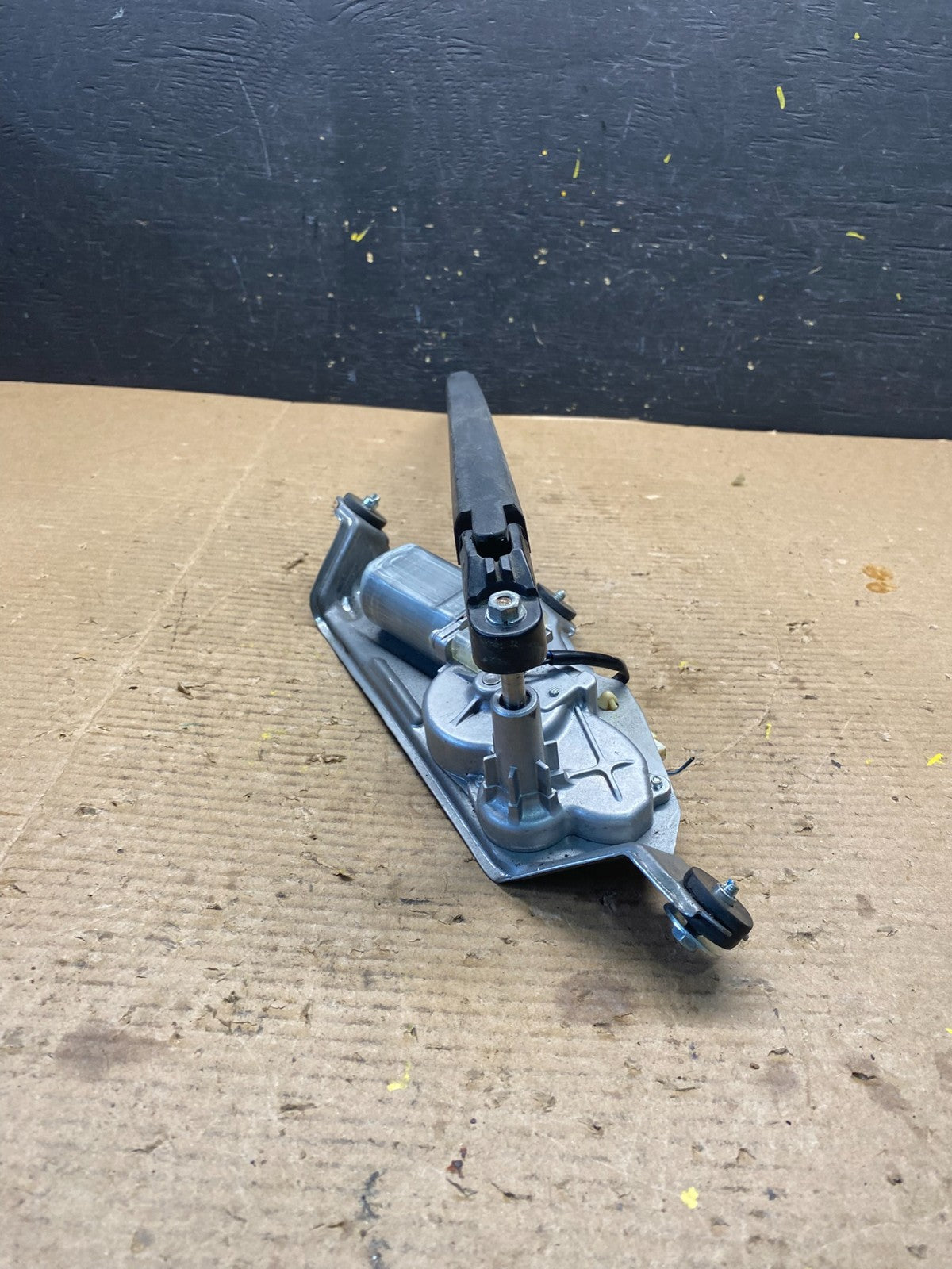 2007 to 2015 Mazda CX-9 CX9 Windshield Rear Wiper Motor r2620 DG2