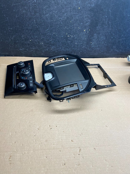 2011-2014 Chrysler 300 Dash A/C Climate Control Screen Radio Bezel AG5022 DG1