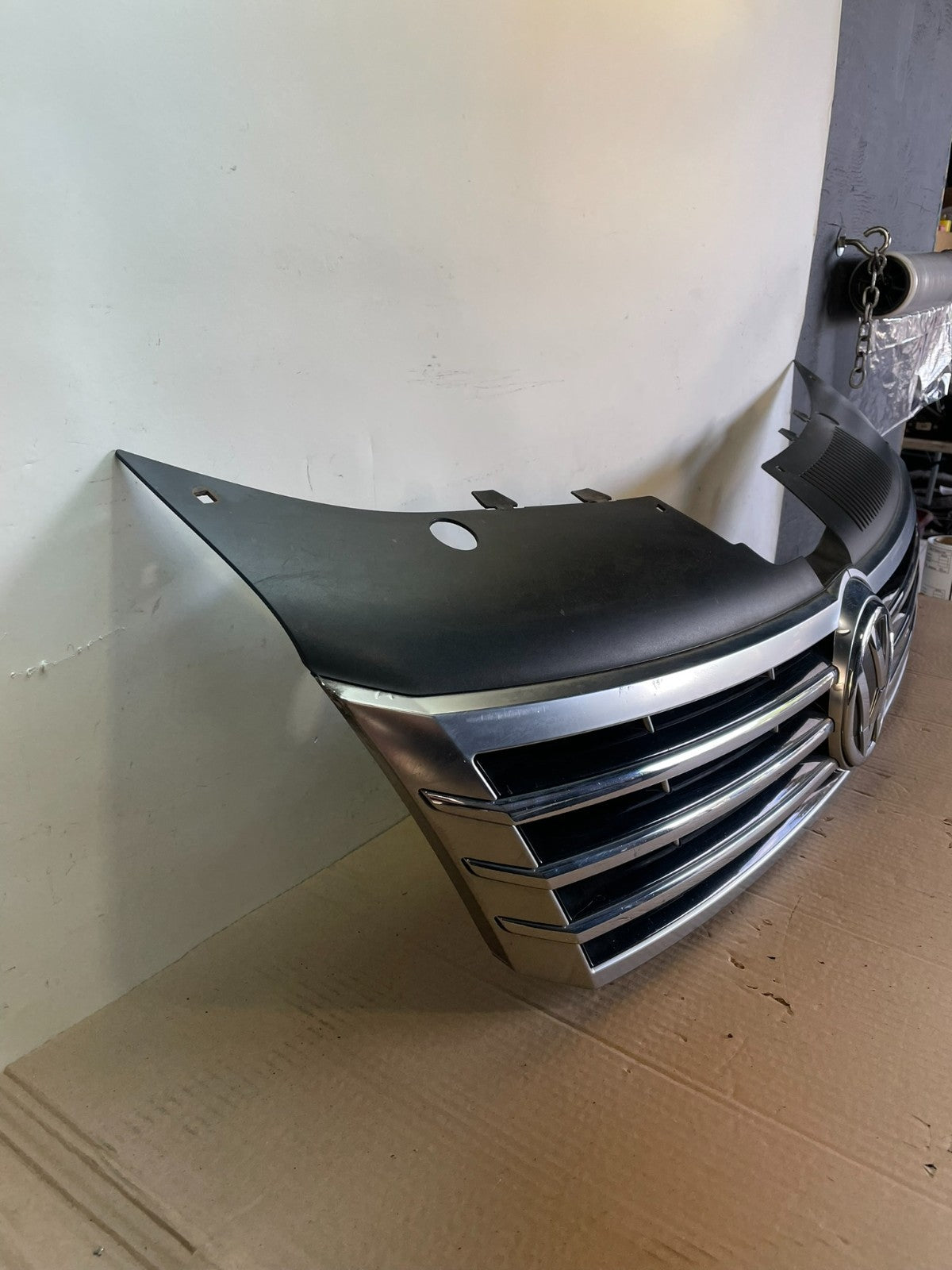 2012 to 2017 Volkswagen CC Front Upper Grill Grille ah6521 DG2