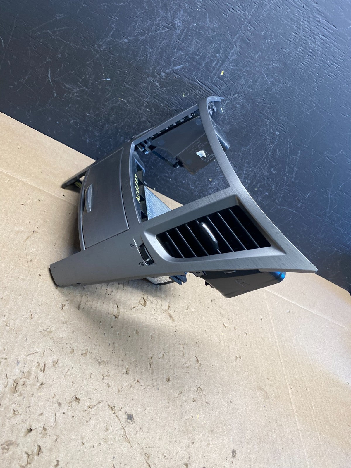 2010-2014 Subaru Legacy Outback Vent Radio Panel Trim Bezel AC6688 DG2