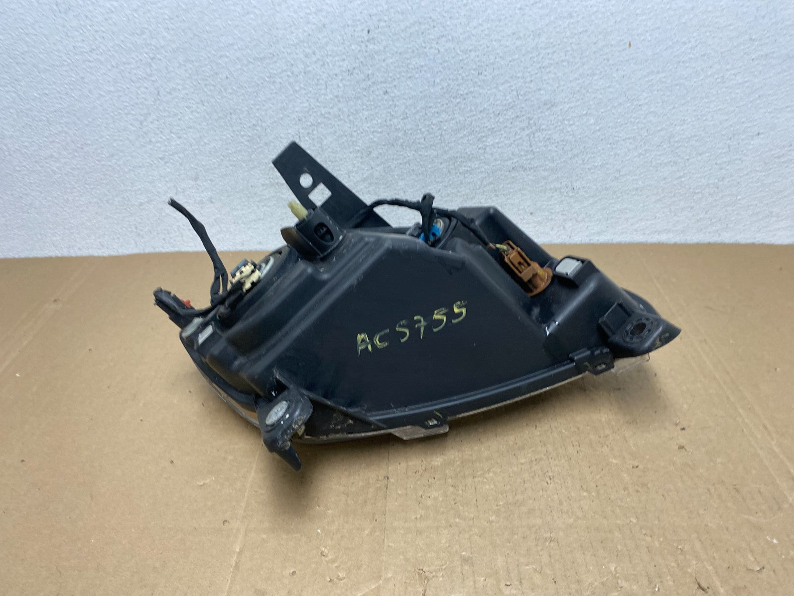 2011 to 2013 Jeep Grand Cherokee Halogen Left Driver Lh Headlight AC5754 DW8