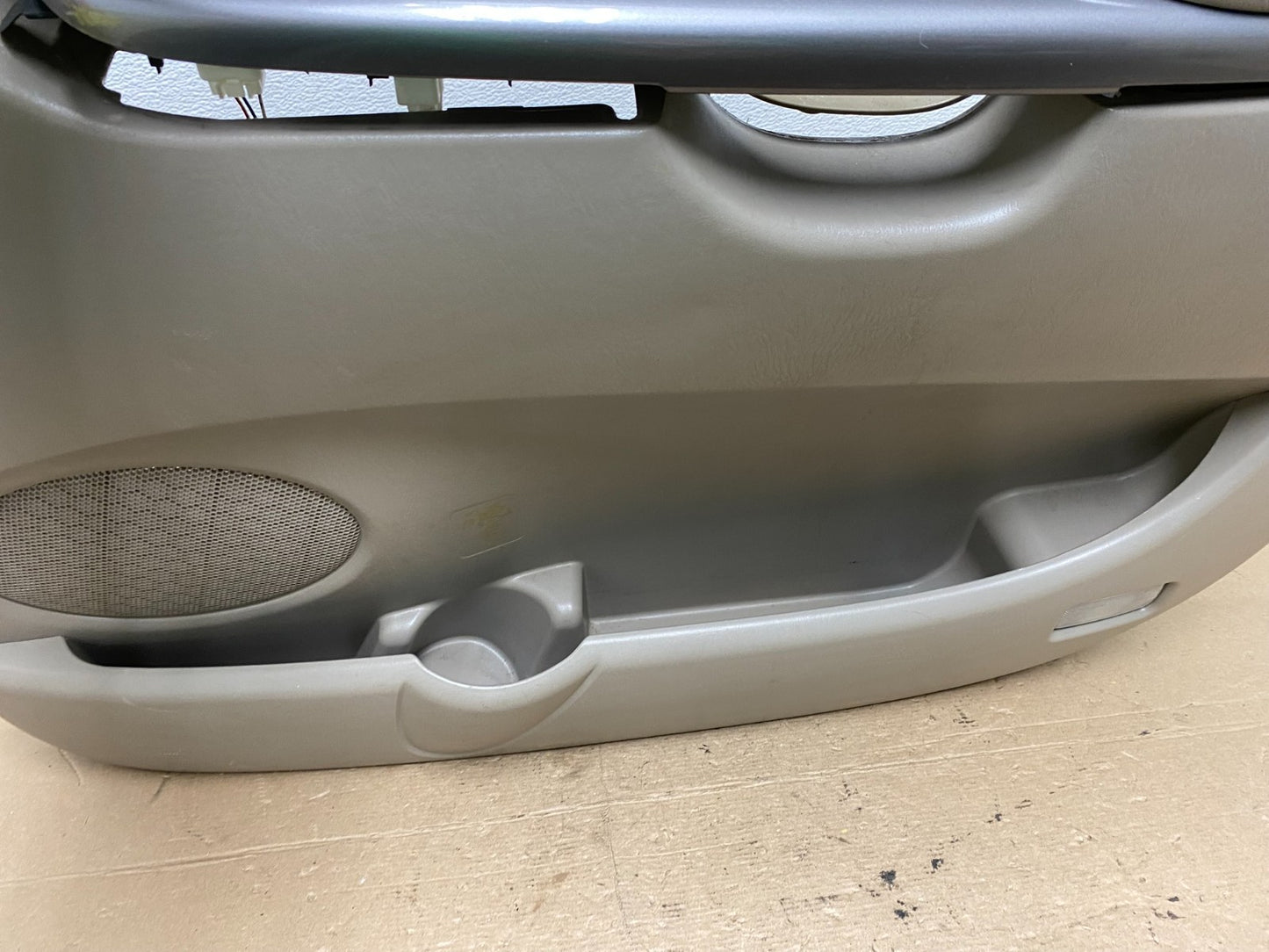 2005 to 2010 Toyota Sienna Right Passenger Side Front Door Trim AF49745