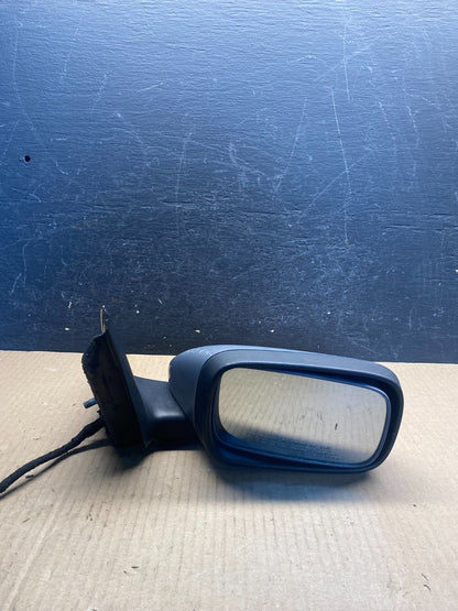 2004-2006 Volvo S40 Right Passenger Side Turn Signal View Door Mirror AG9478 DW9
