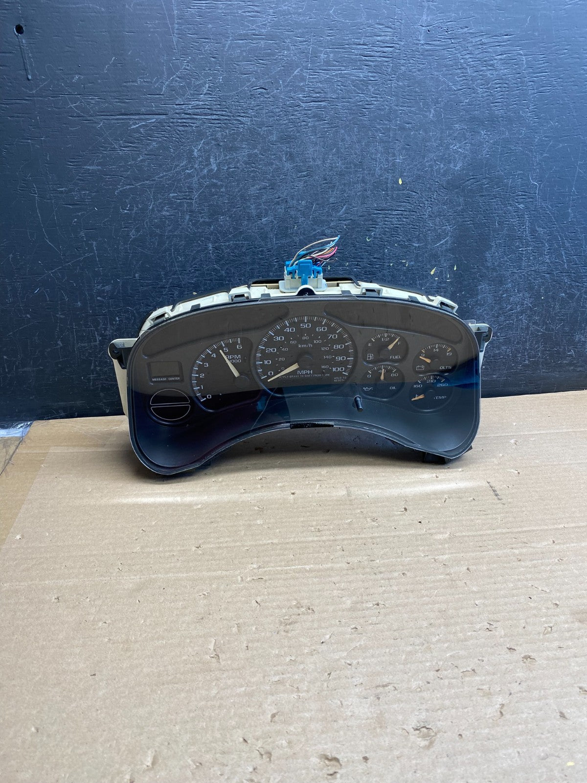 2002 GMC Yukon Speedometer Cluster Gauge AG6287 DG0
