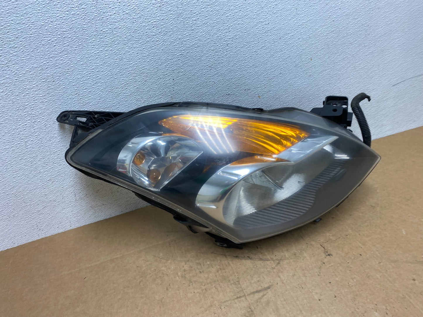 Sedan 2007 to 2009 Nissan Altima Right Passenger Halogen Headlight AD6256 DW2