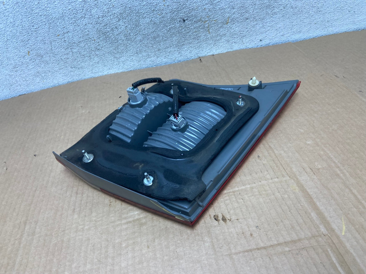 2005 2006 2007 Honda Odyssey Inner Right Passenger RH Tail Light AI6902 LK6