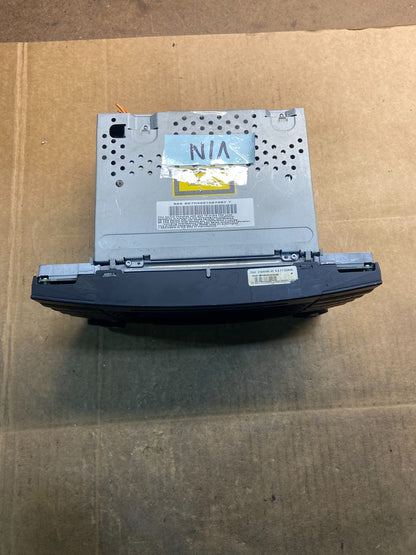 2003-2006 Mercedes Benz W211 E350 E500 Radio Screen Navigation Display Y4040 DG1