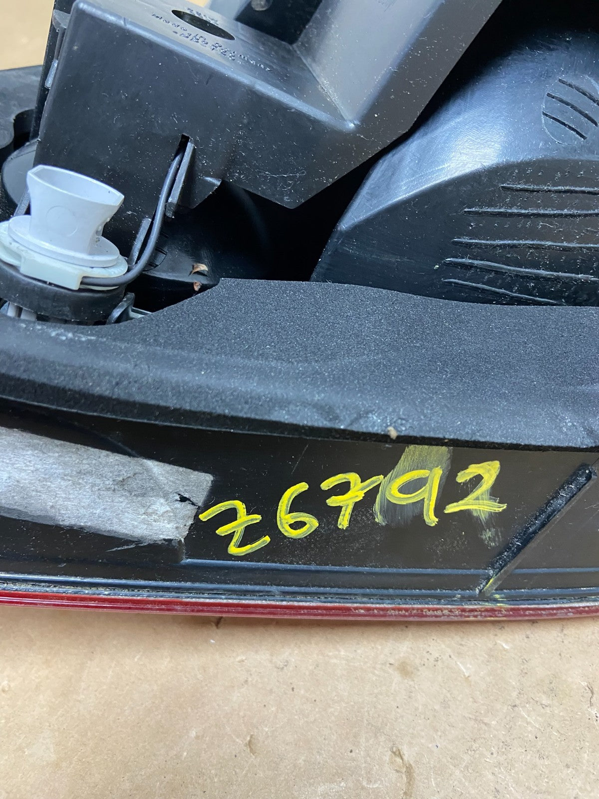 2004 -  2007 BMW 5 Series E60 Left Driver LH Side Tail Light OEM Z6792 DW7