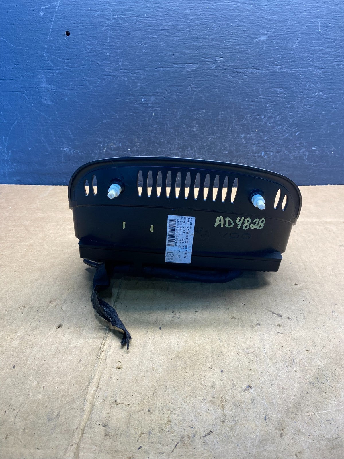 2008 BMW E60 528i Central Information Display Monitor Screen ad4828 DG3