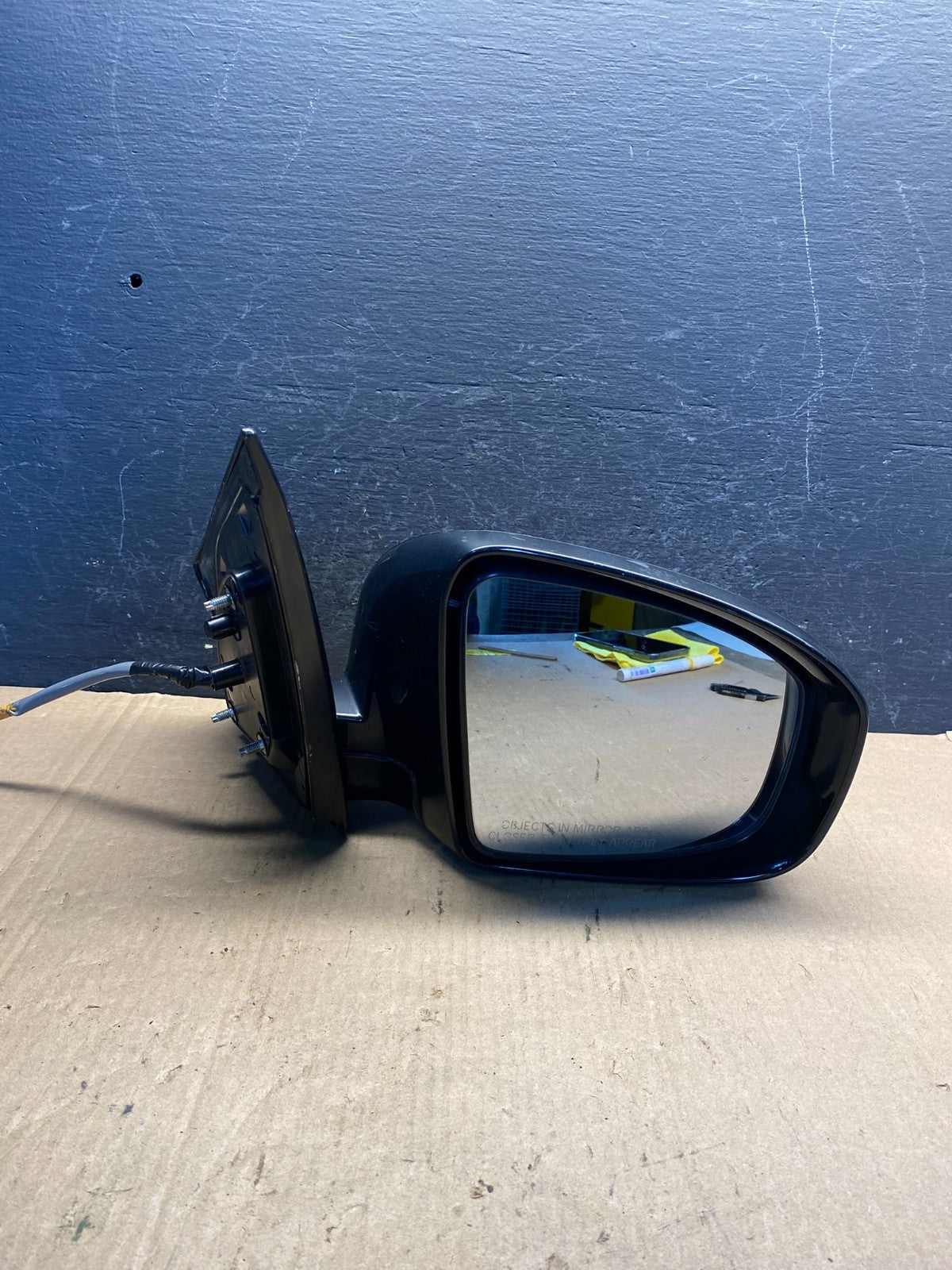 2009 to 2014 Nissan Murano Right Passenger Side View Door Mirror AE7646 DW9