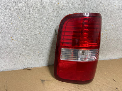 2004 to 2008 Ford F150 F-150 Left Driver LH Side Tail Light AH4293 LK1