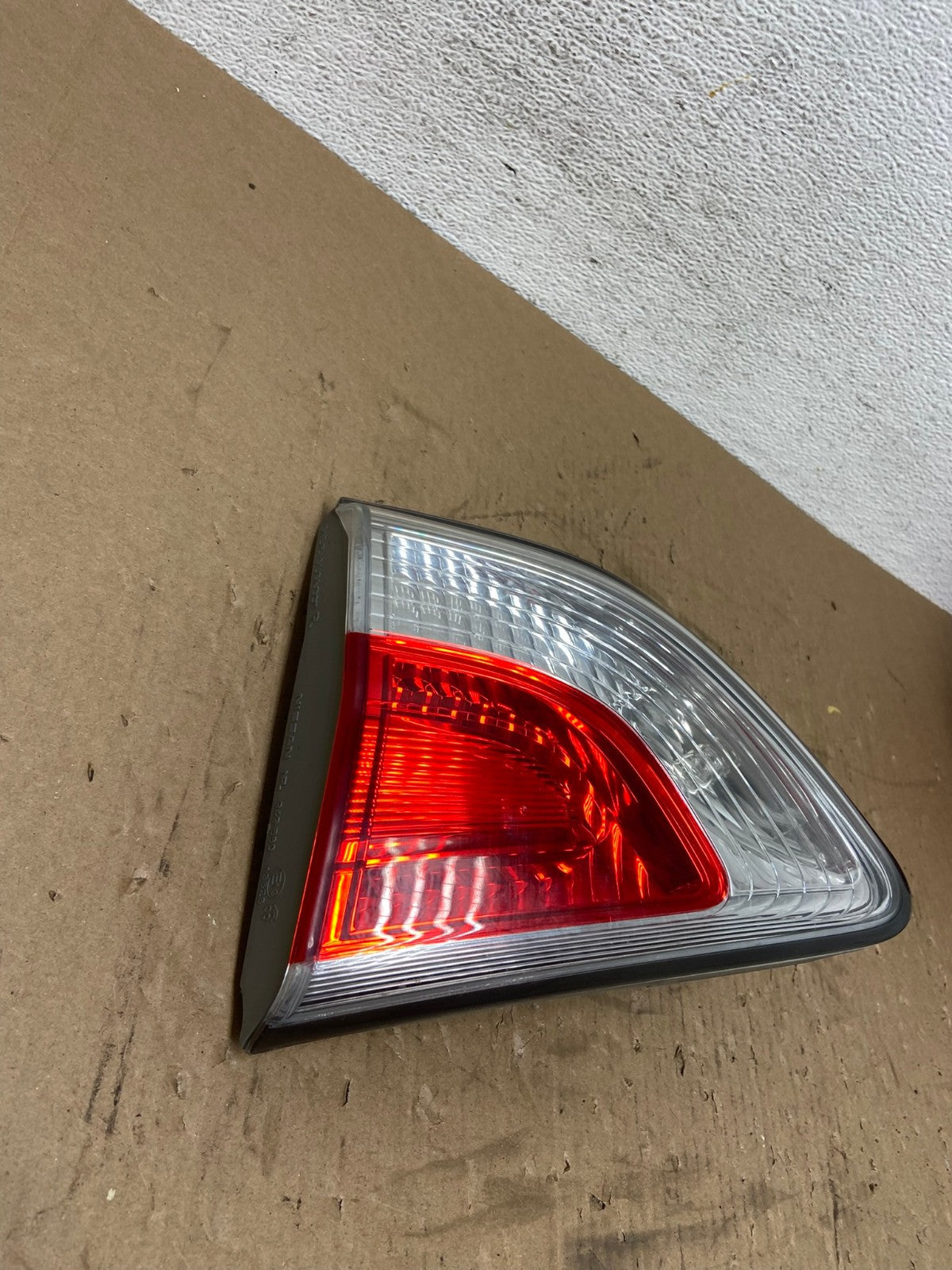 2013 to 2016 Nissan Pathfinder Right Passenger Inner Tail light AD7831 LK1
