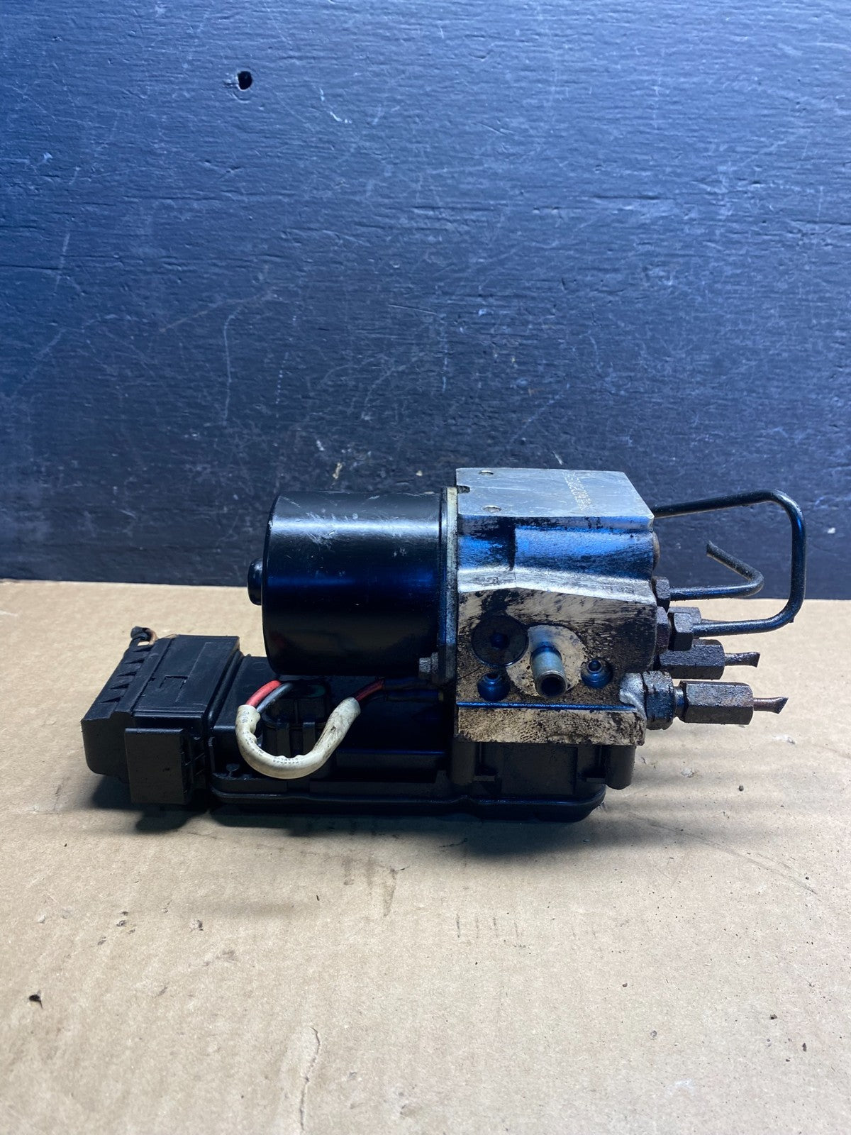 2003 2007 Ford E250 E350 Anti-Lock ABS Antilock Brake Pump af8992 DG2