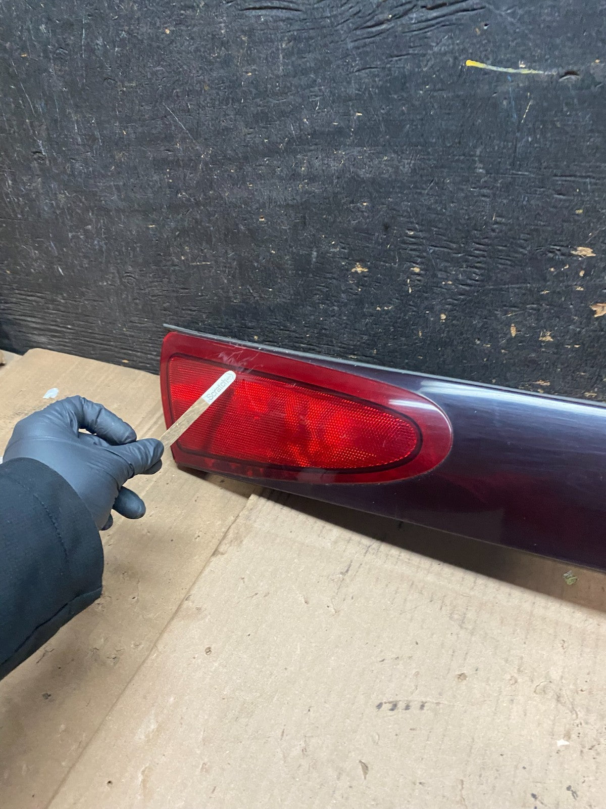 1998-2003 Ford Escort Sedan Rear Center Lid Mounted Tail Light w2625 DG4