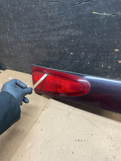 1998-2003 Ford Escort Sedan Rear Center Lid Mounted Tail Light w2625 DG4