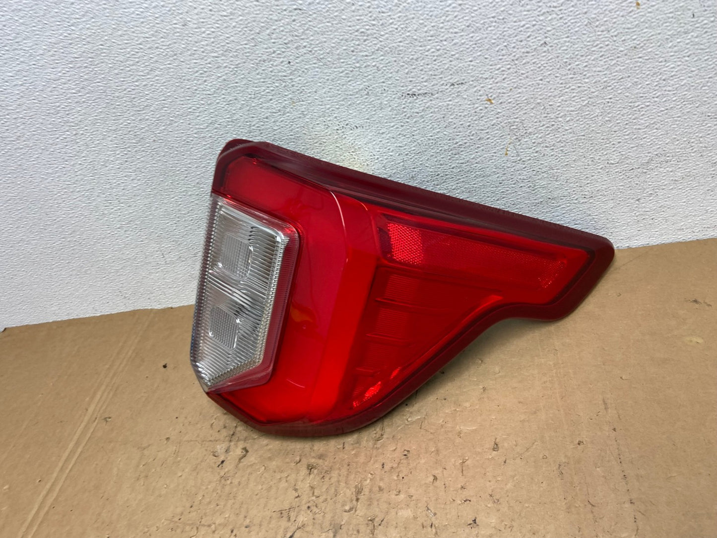 2020 2021 2022 2023 Ford Explorer Right Passenger Side Tail light AD3726 LK1