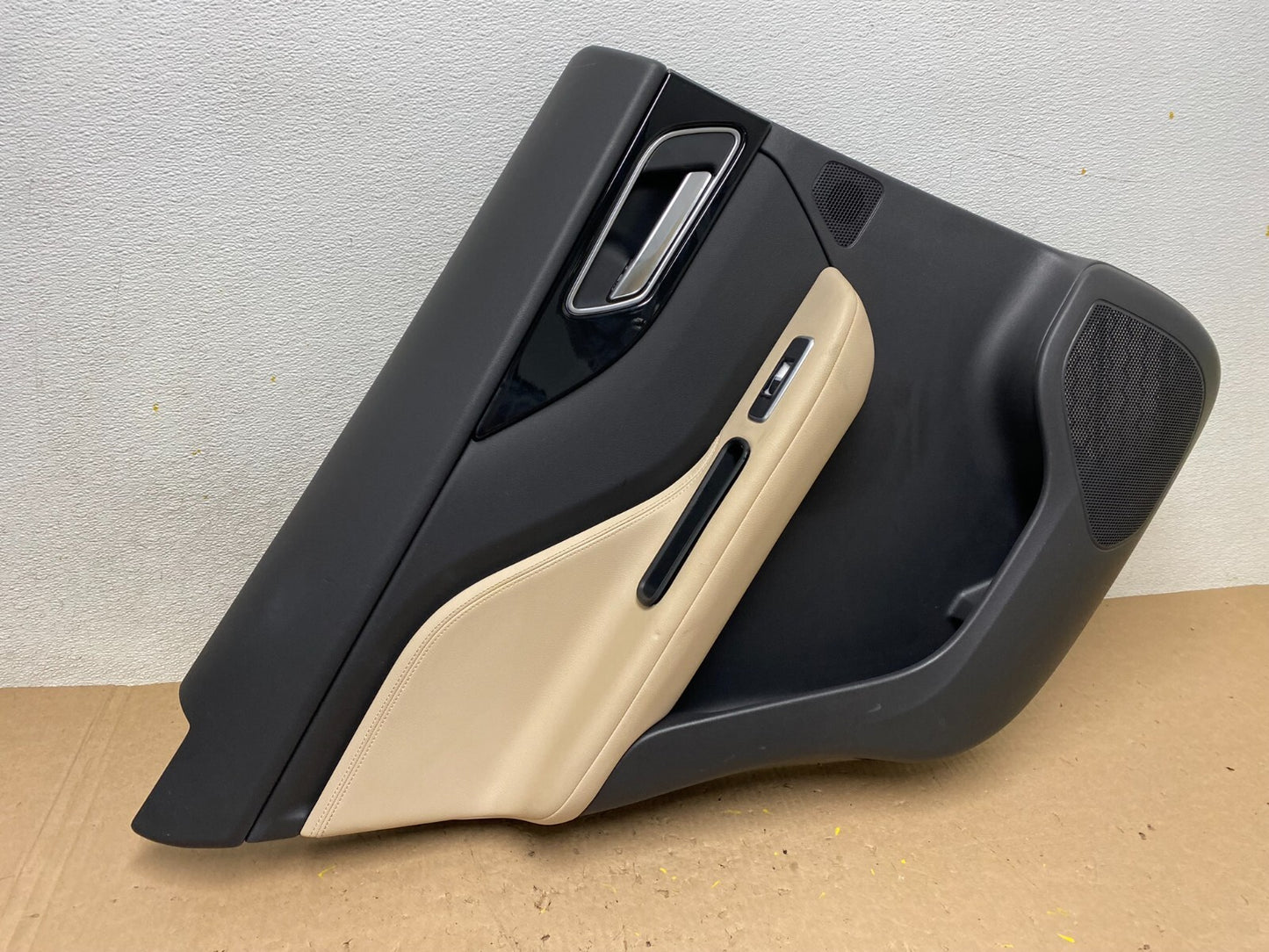 2017 to 2020 Jaguar F-Pace OEM Left Rear Interior Door Panel E9056 DG10