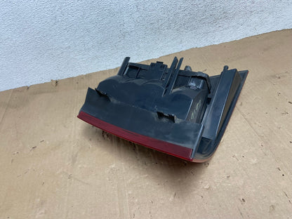 1998 1999 2000 2001 Mercedes ML320 ML-Class Left Driver LH Tail Light AE9192 LK4