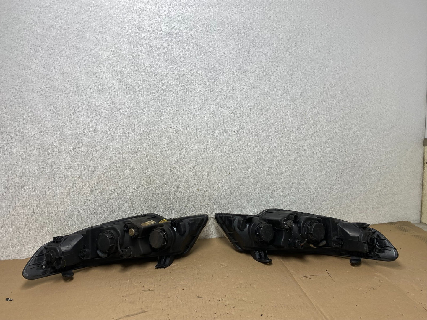 2010 2011 2012 Kia Forte Left+Right Side Headlights Halogen TYC AG4087 DW12