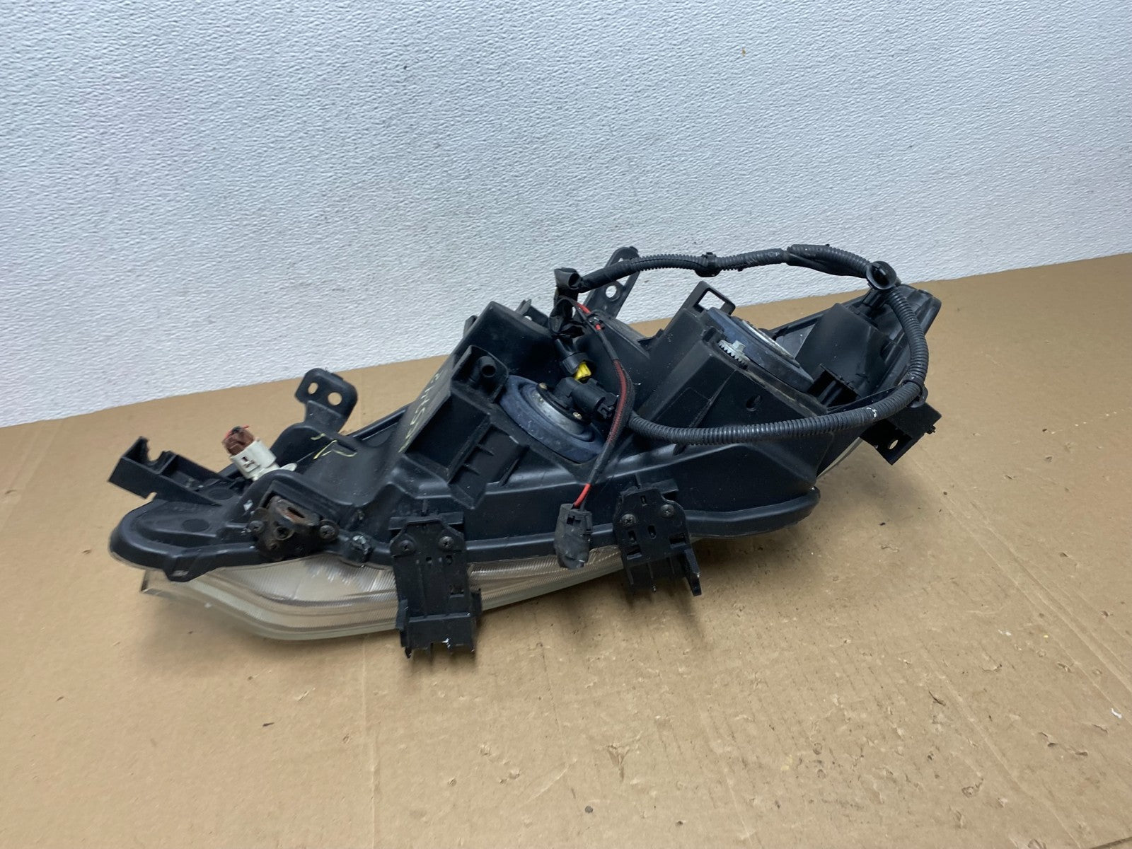 2011 to 2014 Nissan Murano Headlight Right Passenger Rh Halogen AC5742 DW8