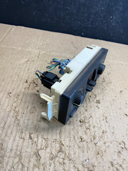 2003-2006 GMC Chevrolet  Envoy Trailblazer Climate Control A/C  Panel AC4678 DG1