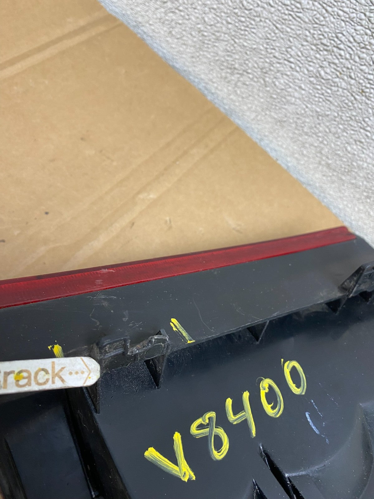 1998 1999 2000 2001 Mercedes ML320 ML-Class Left+Right Tail Lights V8400 DW7
