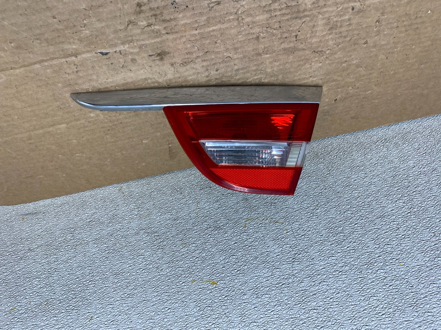 2012-2017 Buick Verano Right Passenger RH Side Inner Tail Light Oem Z2905 DW0