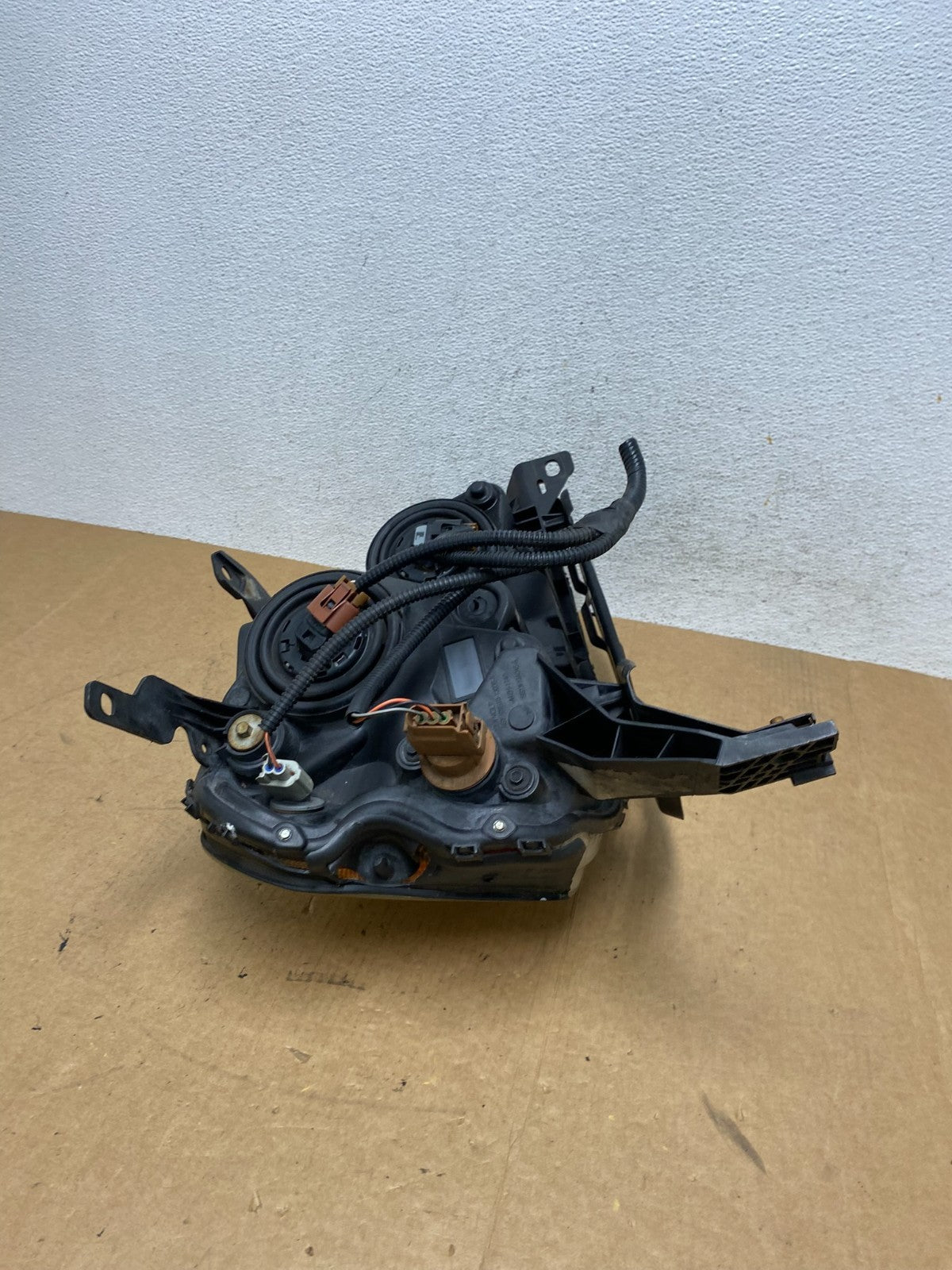 2005 2006 2007 Ford Five Hundred Halogen Headlight Left Driver Lh AE3237 DW9