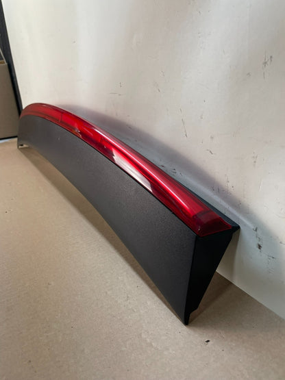 2010-2011 Honda Insight Rear Tailgate Spoiler 3rd Third Brake Light OE AI8671 DG1