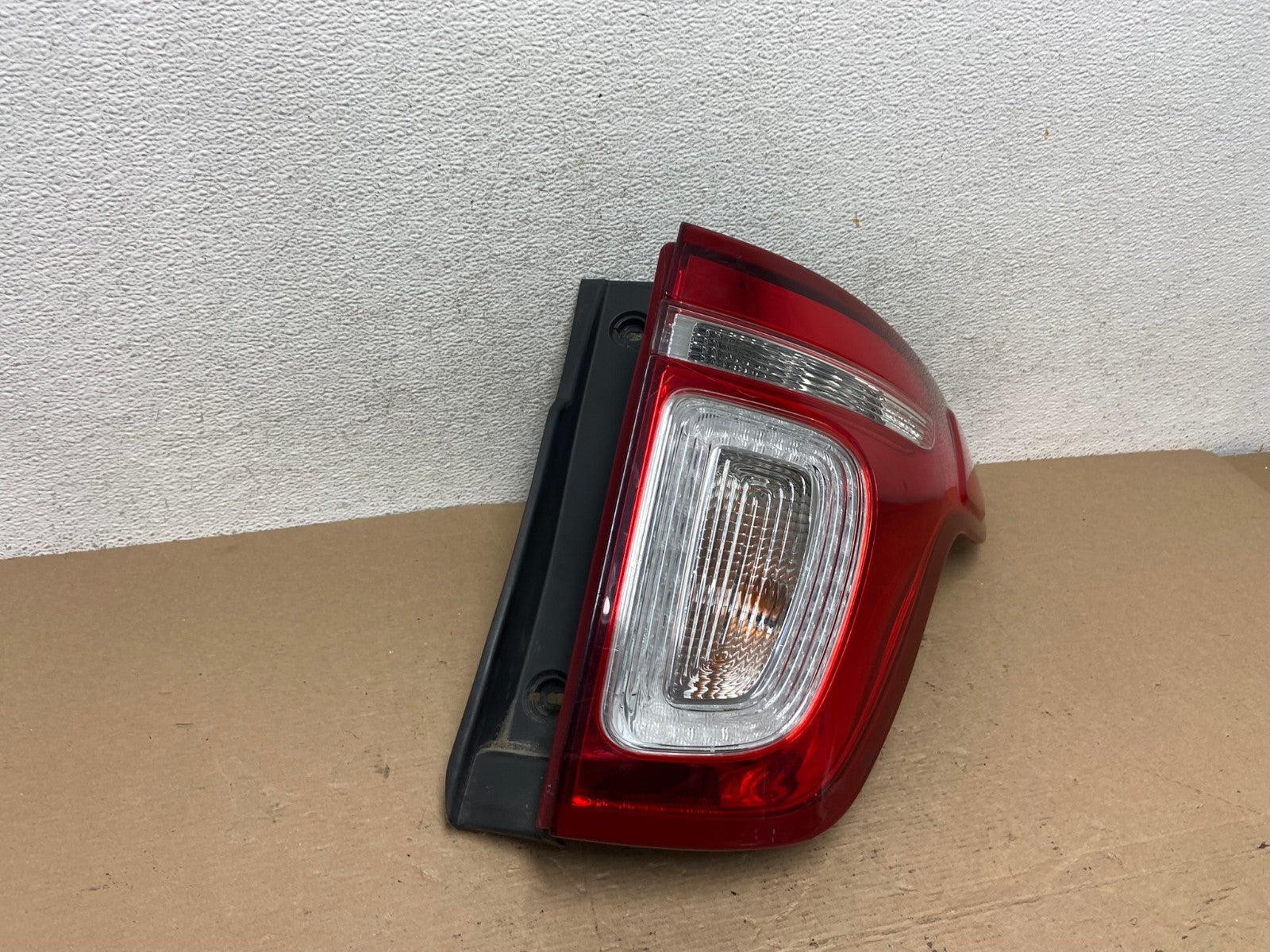 2011-2015 Ford Explorer Police Package Right Passenger Side Tail light AF4530 LK2