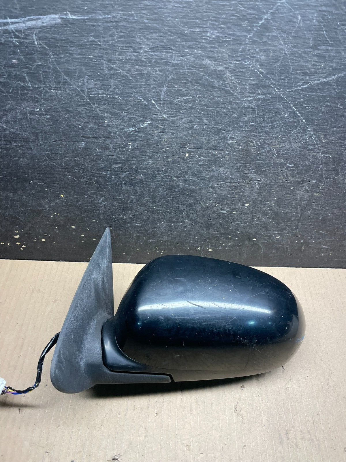 2000 to 2004 Infiniti i30 i35 Front Left Driver LH View Door Mirror OEM X0711 MS0