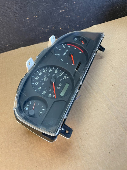 2000 2001 Nissan Frontier Xterra Cluster Speedometer Instrument af3565 DG1